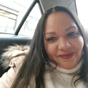 Meet yout Posher 50% on selected items!!!